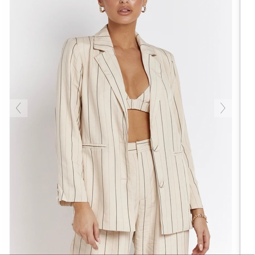 DISSH CELLE Cream Stripe Blazer WidePants Blazer & PantSuit. sz4. & sz.2. - Picture 3 of 17